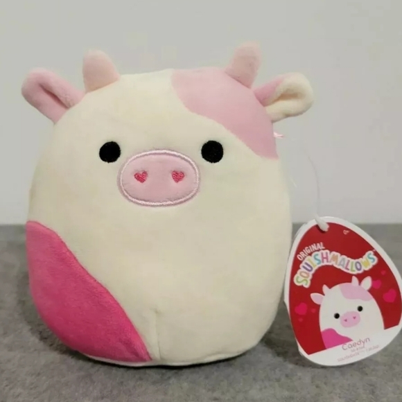 5" Caedyn the Cow OG Valentines Day Exclusive NWT HTF Kellytoy 2022 Squishmallow - Picture 1 of 1